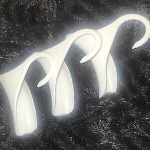 3 Pc White Plastic Purse Hanger Set